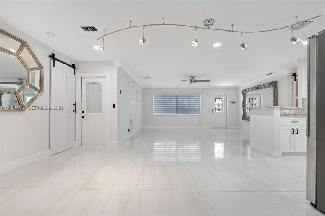 For Sale: $610,000 (4 beds, 2 baths, 1352 Square Feet)