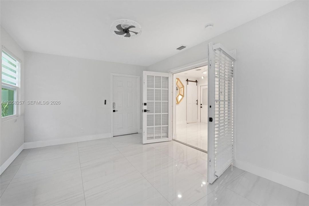 For Sale: $610,000 (4 beds, 2 baths, 1352 Square Feet)