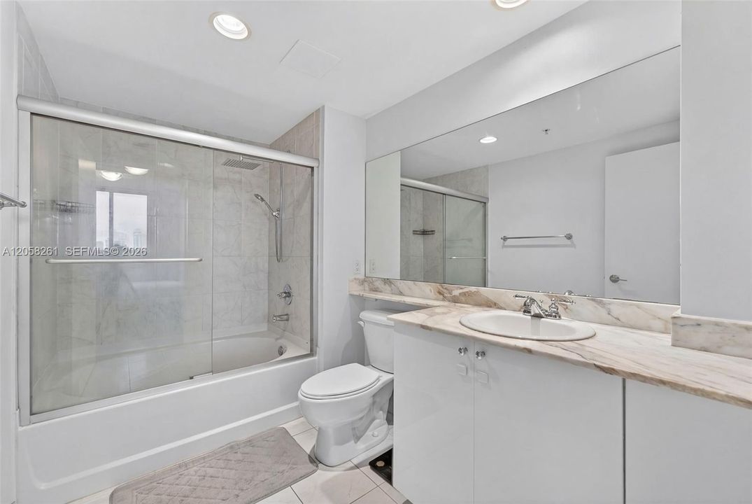 На продажу: $439,000 (2 спален, 2 ванн, 1061 Квадратных фут)
