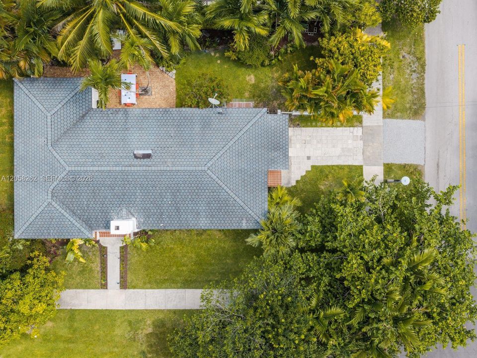 На продажу: $975,000 (3 спален, 2 ванн, 1494 Квадратных фут)