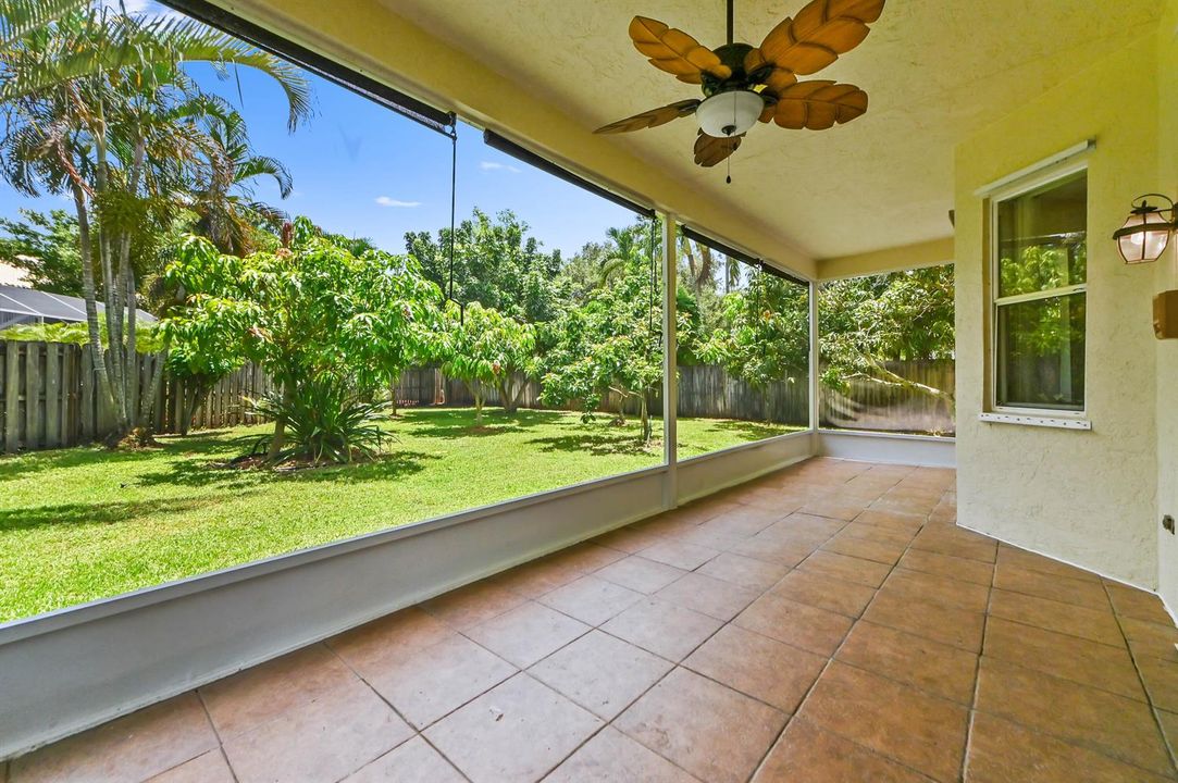 40 patio 02
