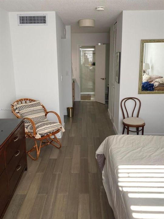 В аренду: $4,800 (2 спален, 2 ванн, 1335 Квадратных фут)