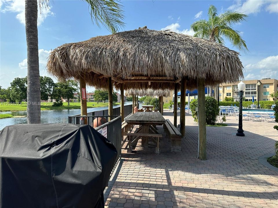 Tik Hut and BBQ Grill
