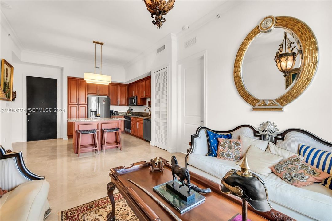 Active With Contract: $599,900 (2 beds, 2 baths, 1014 Square Feet)