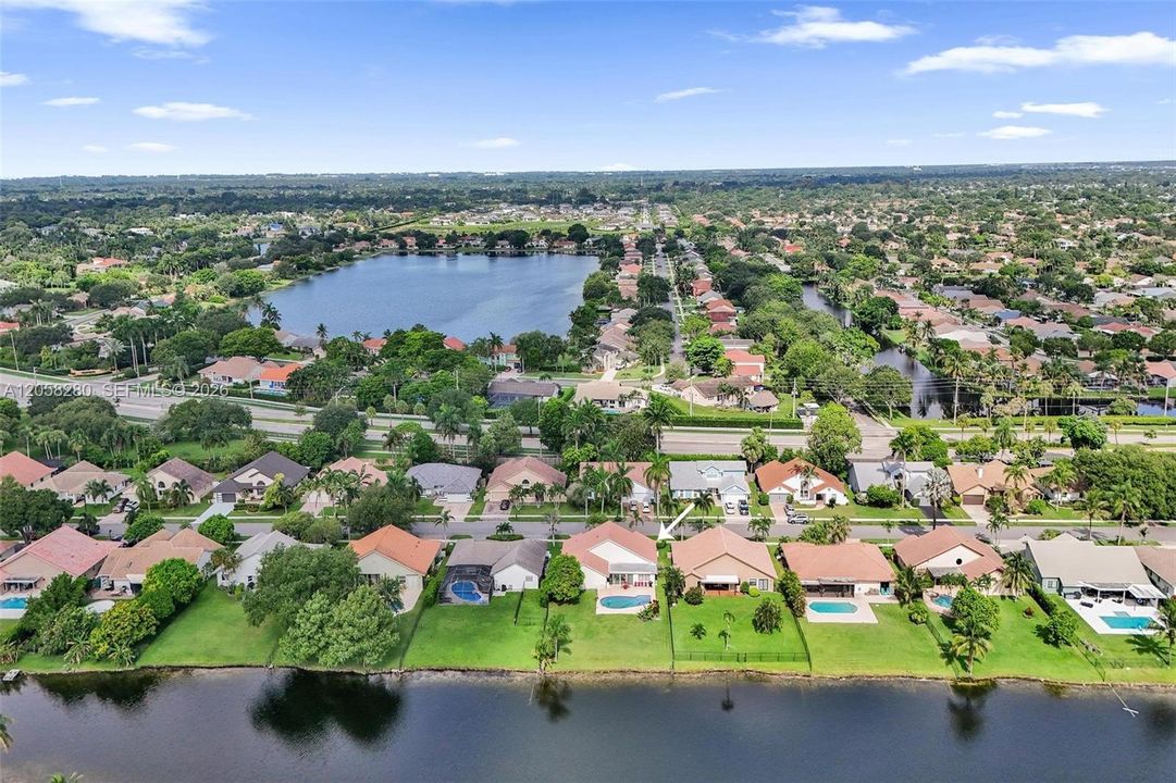 На продажу: $798,000 (3 спален, 2 ванн, 2002 Квадратных фут)