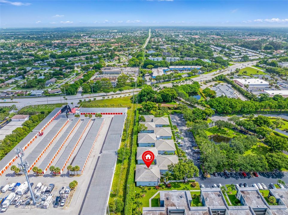 На продажу: $149,950 (2 спален, 2 ванн, 1170 Квадратных фут)