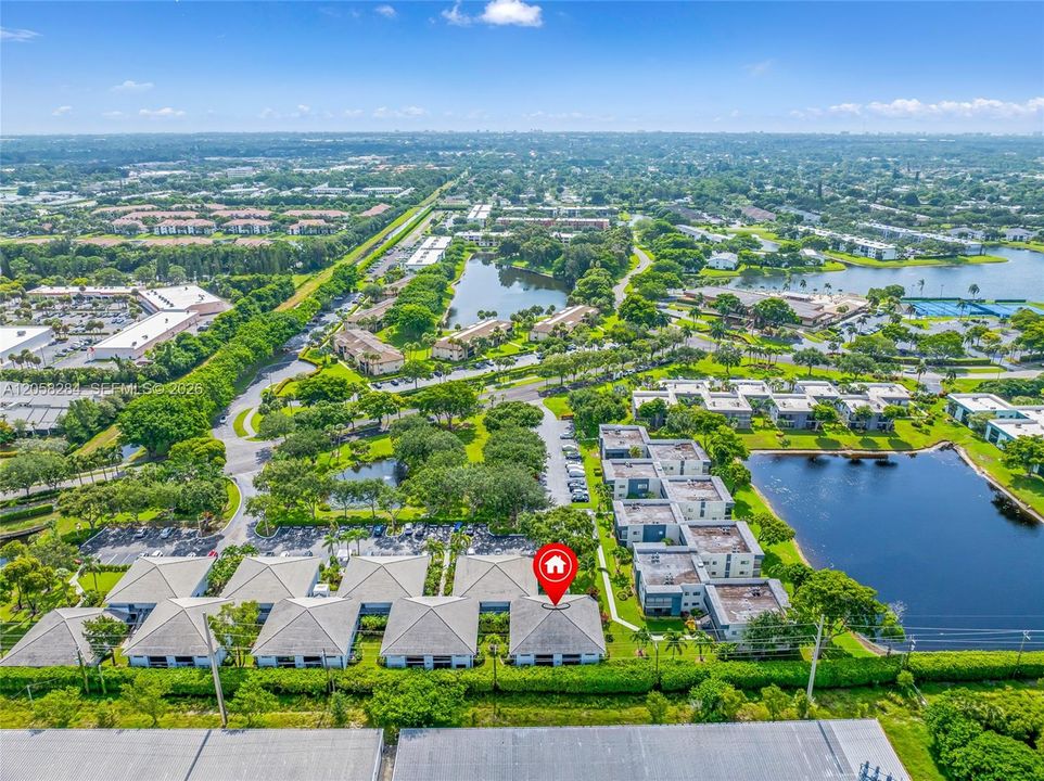 На продажу: $149,950 (2 спален, 2 ванн, 1170 Квадратных фут)