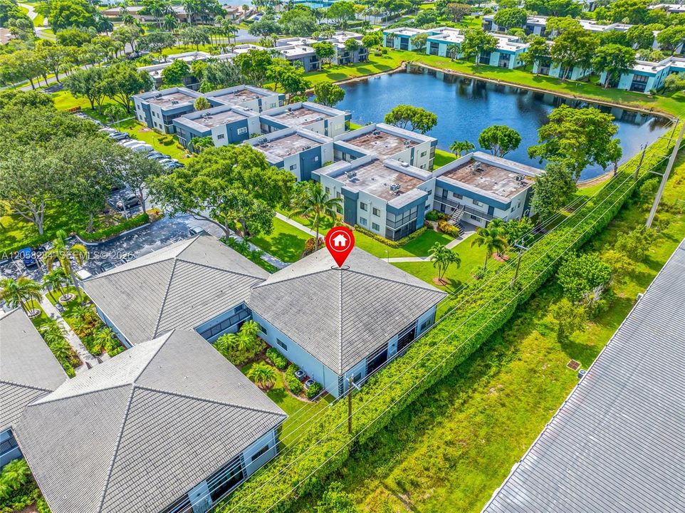 На продажу: $149,950 (2 спален, 2 ванн, 1170 Квадратных фут)