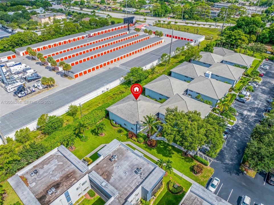 На продажу: $149,950 (2 спален, 2 ванн, 1170 Квадратных фут)