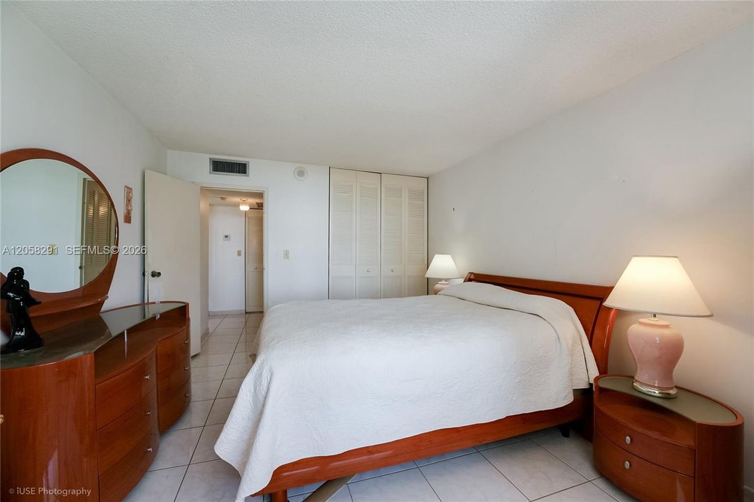 For Sale: $385,000 (2 beds, 2 baths, 1488 Square Feet)