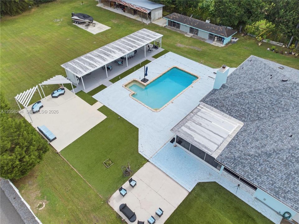 На продажу: $1,225,000 (5 спален, 4 ванн, 4401 Квадратных фут)