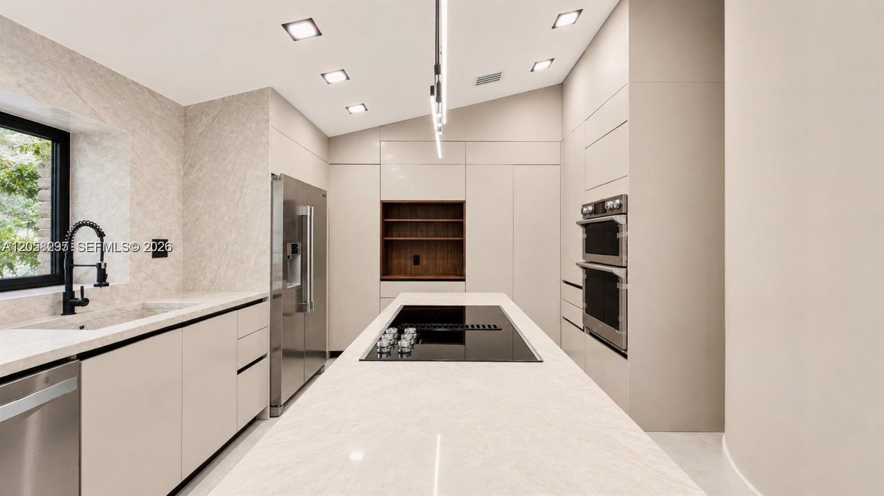 En Venta: $1,890,000 (5 camas, 3 baños, 2836 Pies cuadrados)