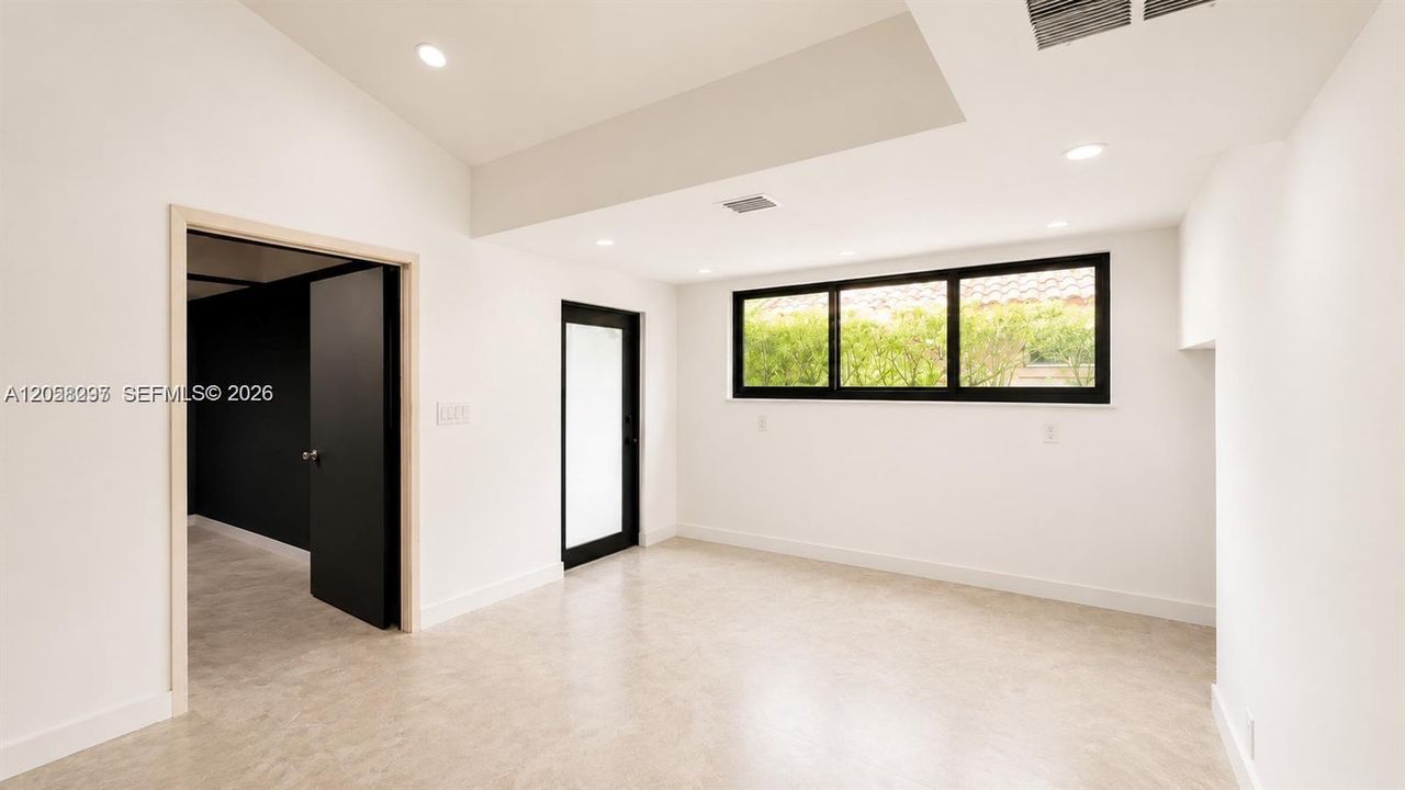 En Venta: $1,890,000 (5 camas, 3 baños, 2836 Pies cuadrados)