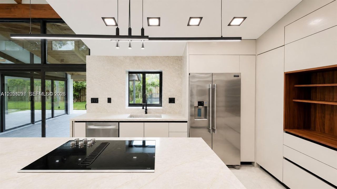 En Venta: $1,890,000 (5 camas, 3 baños, 2836 Pies cuadrados)