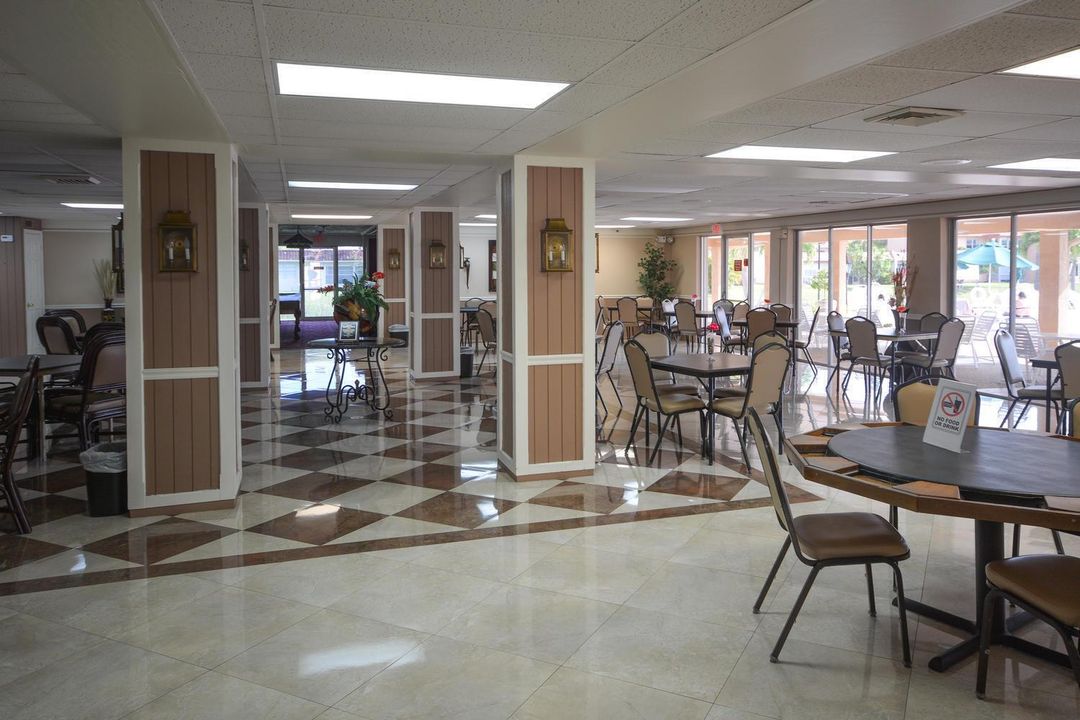 166 Lake Carol Dr West Palm-large-025-00