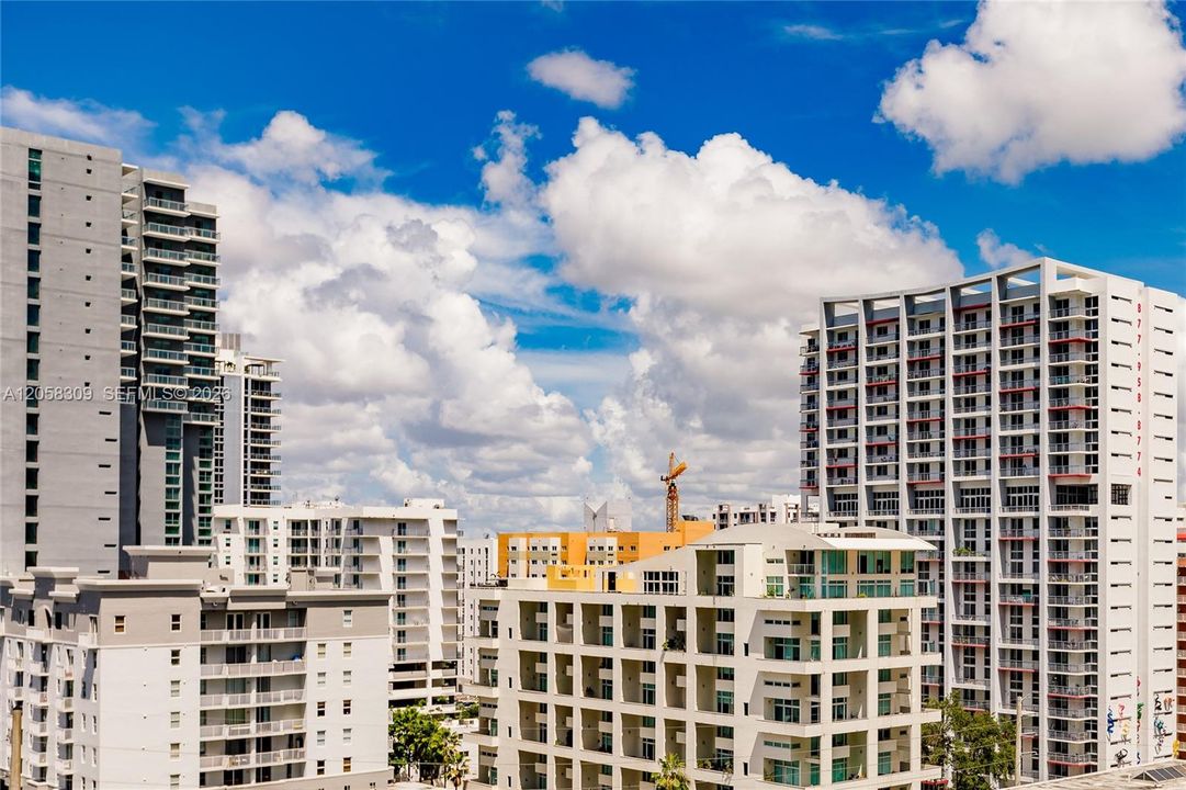 В аренду: $4,400 (2 спален, 2 ванн, 1107 Квадратных фут)
