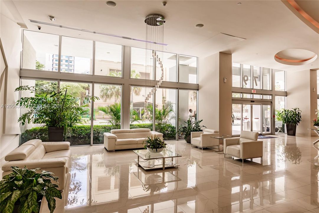 В аренду: $4,400 (2 спален, 2 ванн, 1107 Квадратных фут)