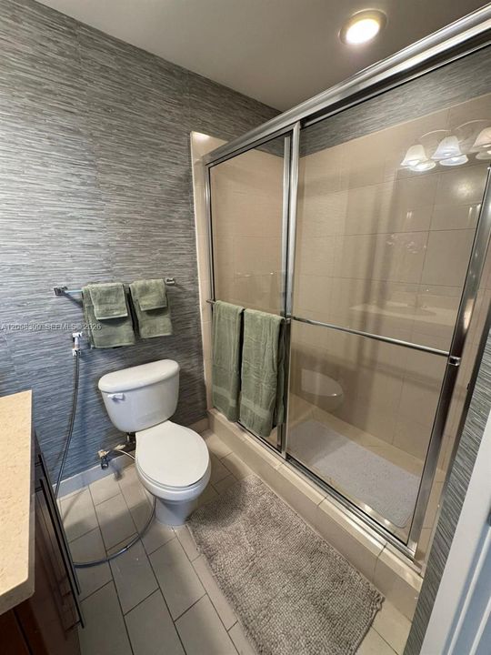 В аренду: $4,400 (2 спален, 2 ванн, 1107 Квадратных фут)