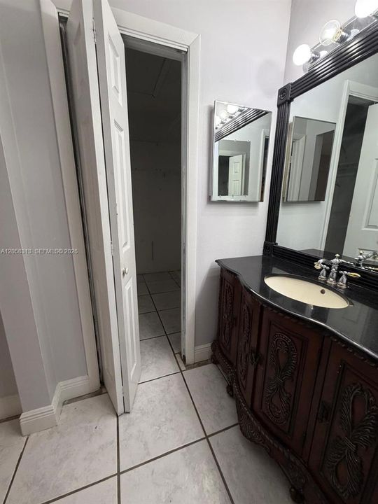 En Venta: $360,000 (3 camas, 1 baños, 1244 Pies cuadrados)