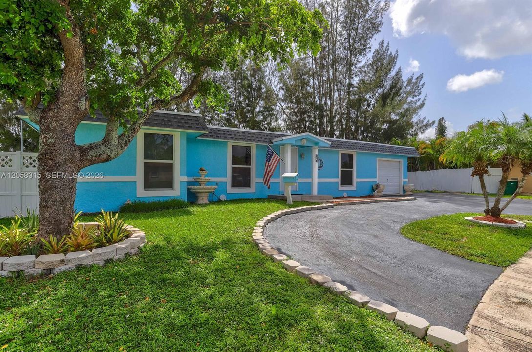 Active With Contract: $510,000 (4 beds, 2 baths, 1495 Square Feet)