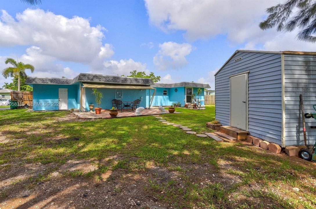 Active With Contract: $510,000 (4 beds, 2 baths, 1495 Square Feet)