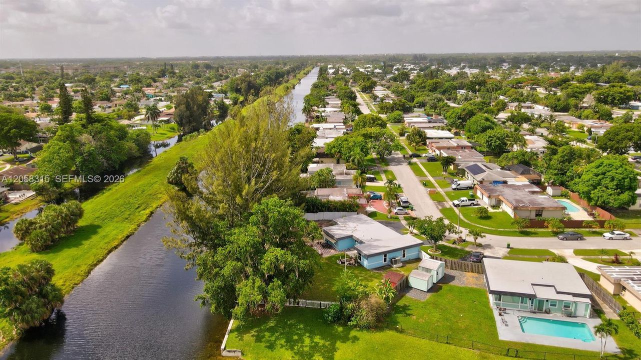 Active With Contract: $510,000 (4 beds, 2 baths, 1495 Square Feet)