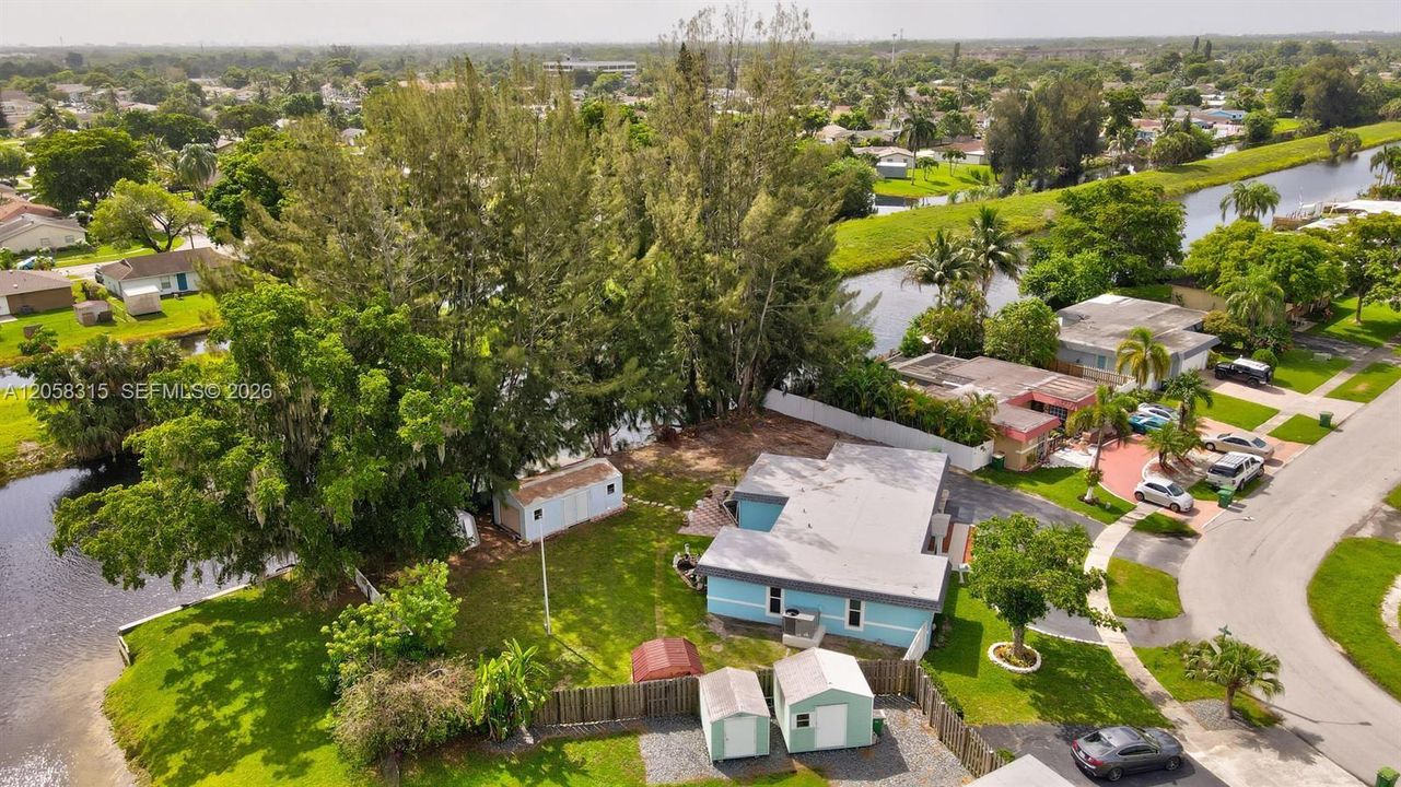 Active With Contract: $510,000 (4 beds, 2 baths, 1495 Square Feet)