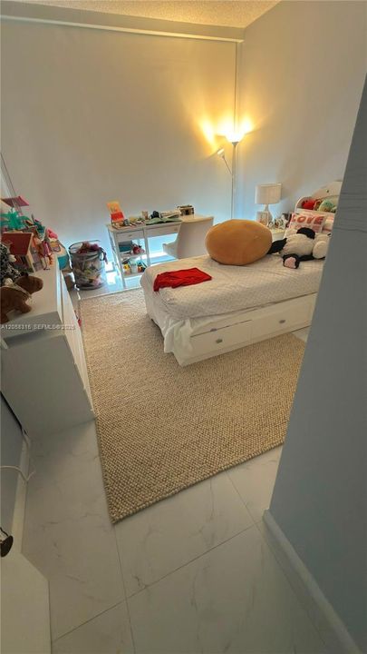 На продажу: $650,000 (2 спален, 2 ванн, 1218 Квадратных фут)