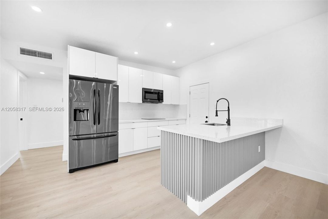 En Venta: $529,000 (3 camas, 2 baños, 1109 Pies cuadrados)