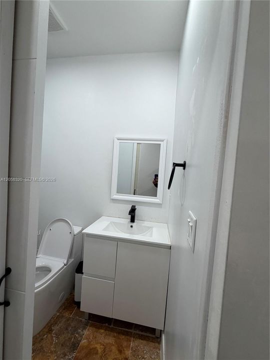 For Rent: $1,500 (1 beds, 1 baths, 400 Square Feet)