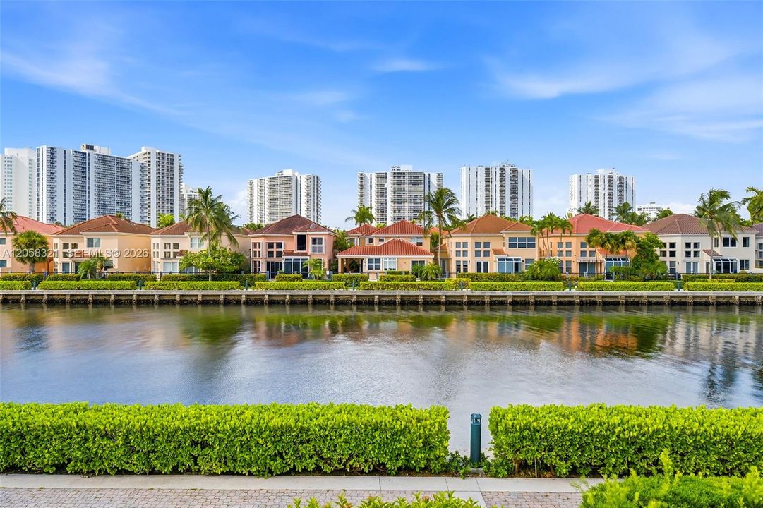 На продажу: $1,195,000 (3 спален, 3 ванн, 2179 Квадратных фут)
