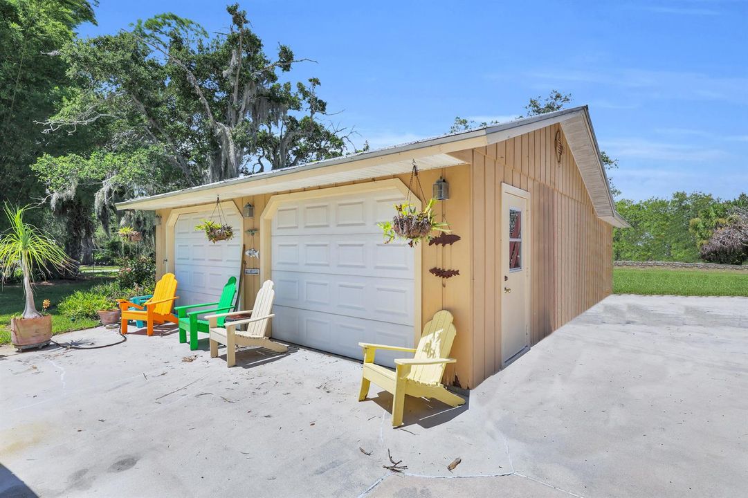 Detached Garage