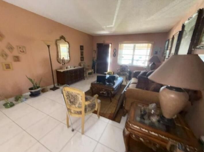 59 Flagami Blvd 16