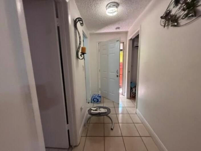 59 Flagami Blvd 7