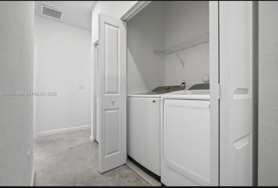 For Sale: $380,000 (3 beds, 2 baths, 1695 Square Feet)