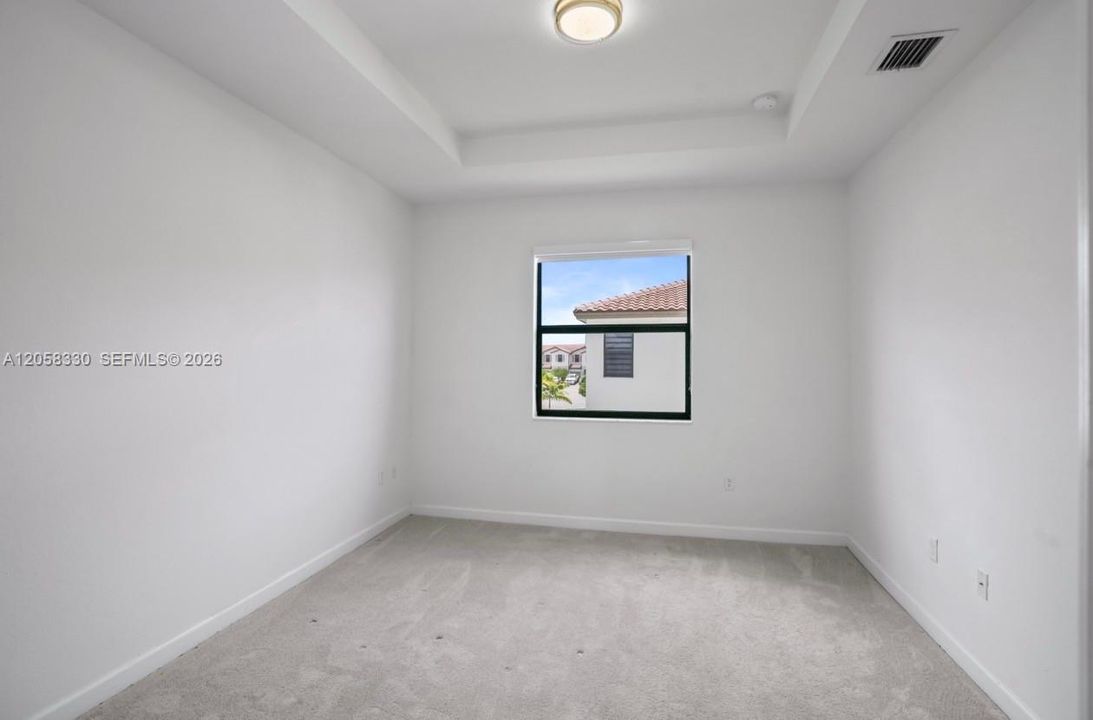 For Sale: $380,000 (3 beds, 2 baths, 1695 Square Feet)