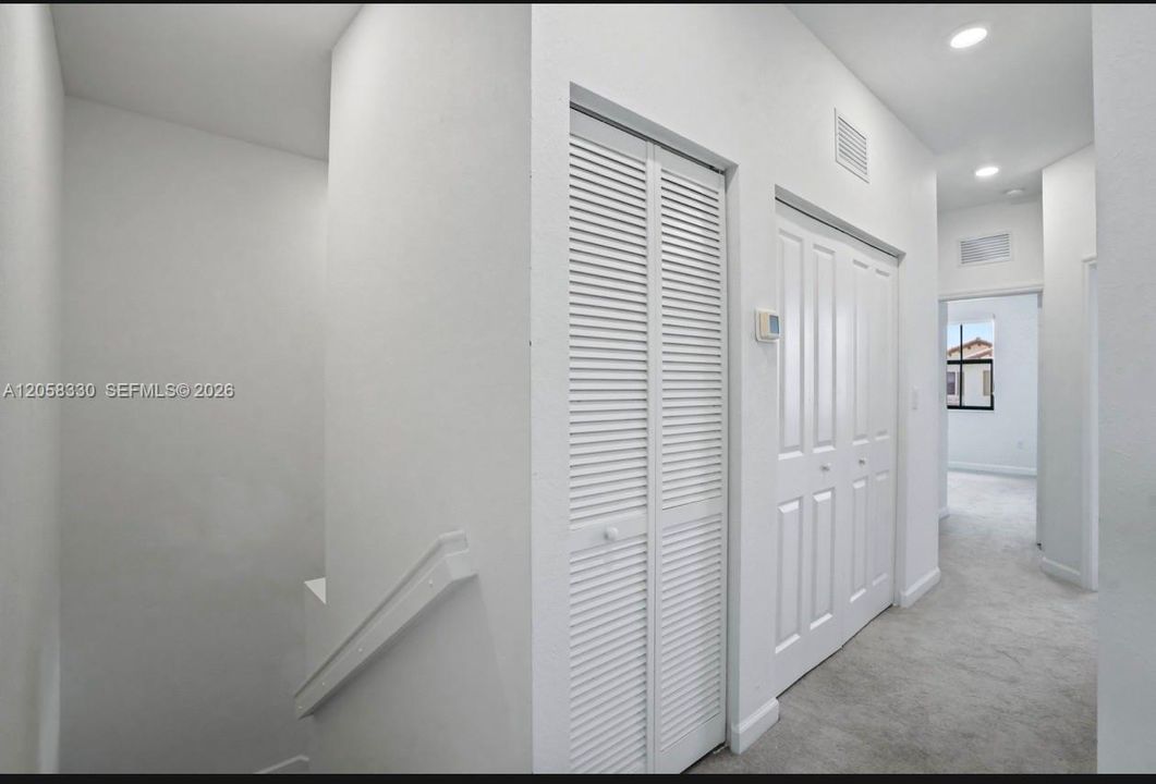 For Sale: $380,000 (3 beds, 2 baths, 1695 Square Feet)