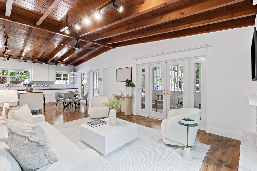 En Venta: $2,490,000 (4 camas, 2 baños, 1464 Pies cuadrados)