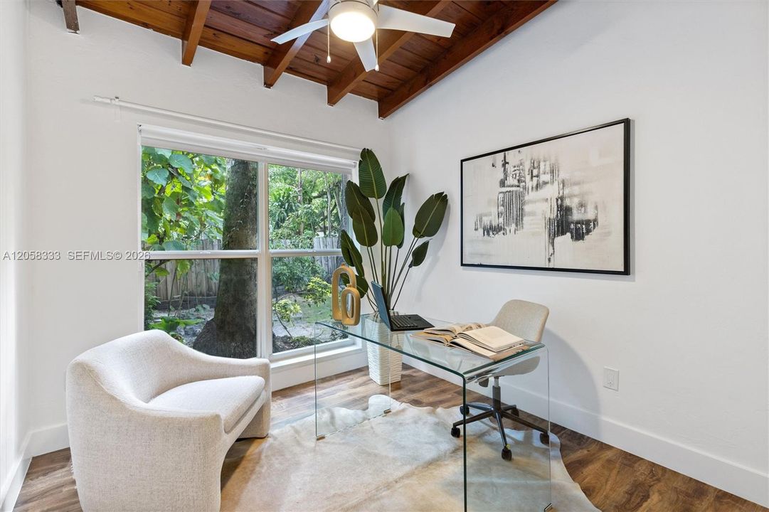 En Venta: $2,490,000 (4 camas, 2 baños, 1464 Pies cuadrados)
