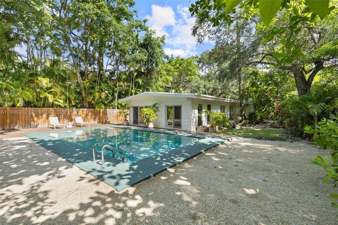 En Venta: $2,490,000 (4 camas, 2 baños, 1464 Pies cuadrados)