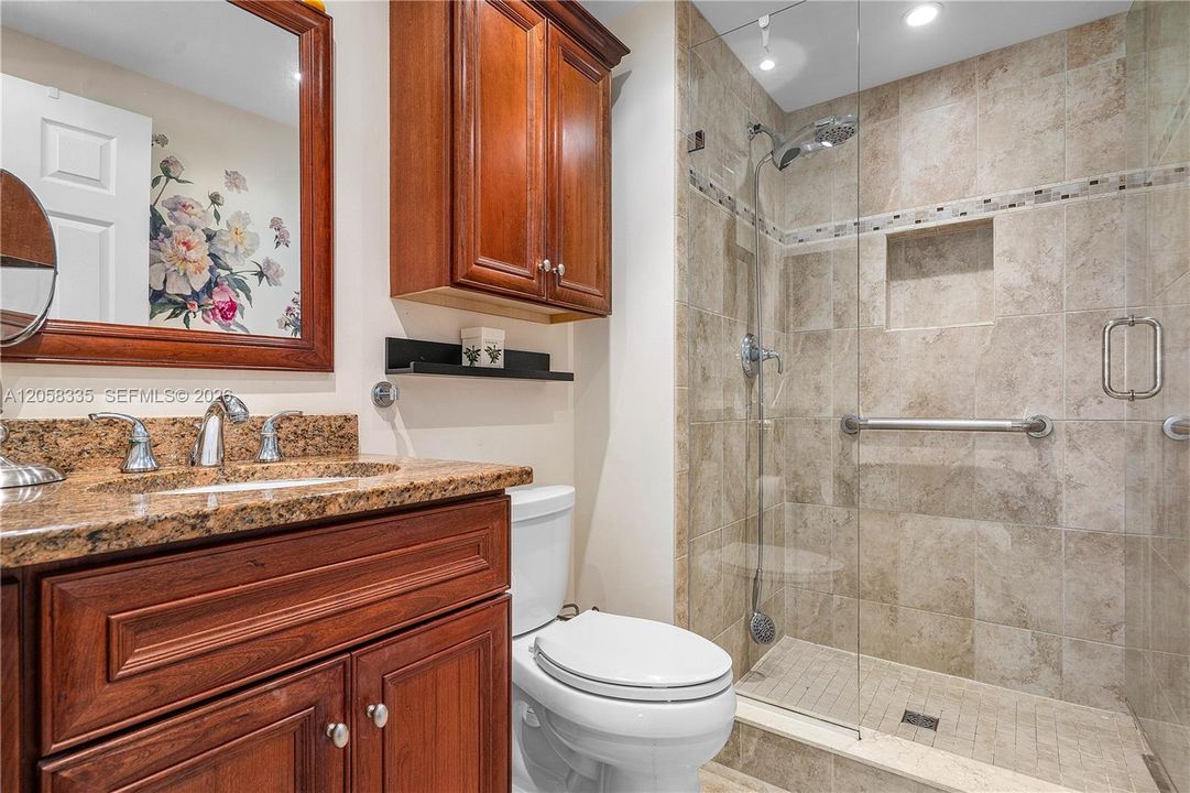 В аренду: $2,600 (2 спален, 2 ванн, 1000 Квадратных фут)