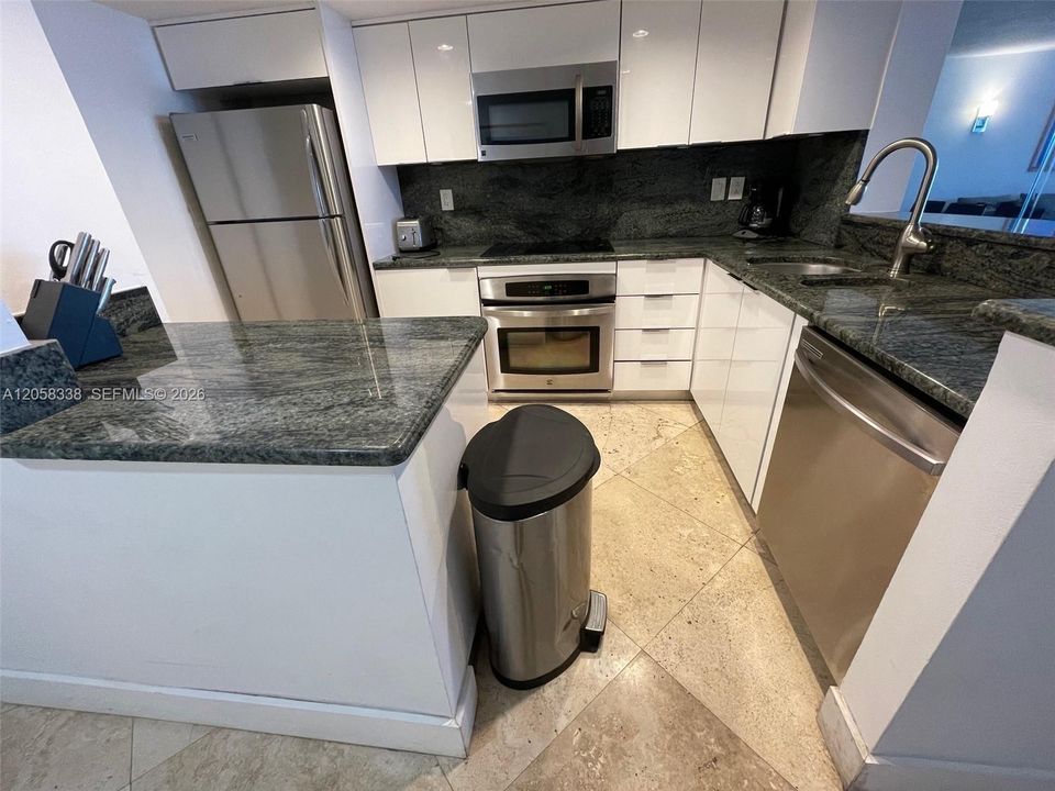На продажу: $749,000 (3 спален, 2 ванн, 1602 Квадратных фут)