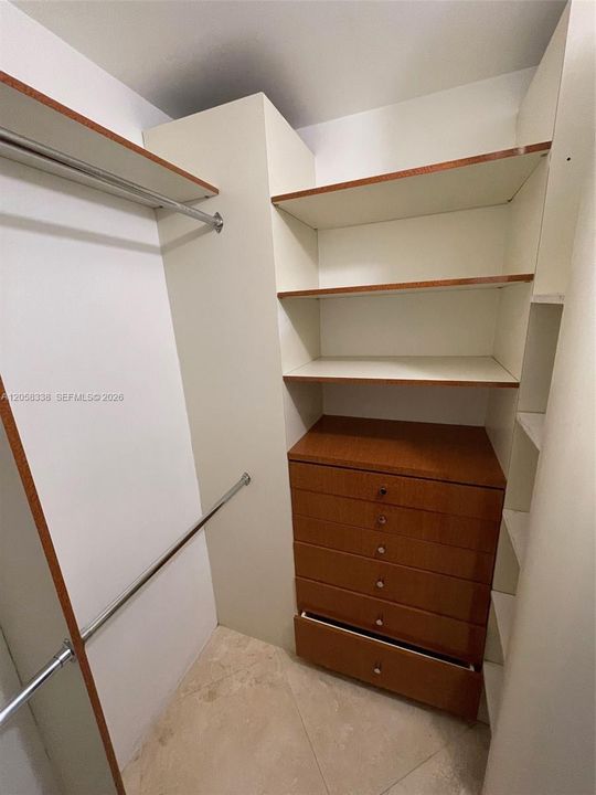 На продажу: $749,000 (3 спален, 2 ванн, 1602 Квадратных фут)