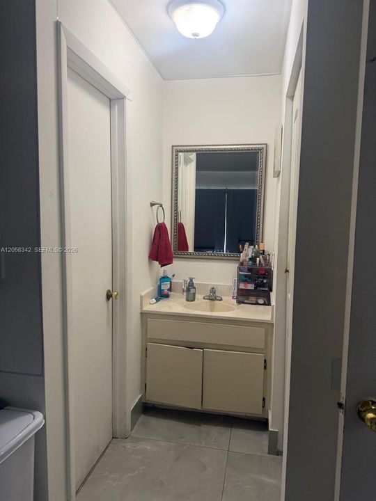 En Venta: $292,000 (2 camas, 2 baños, 856 Pies cuadrados)