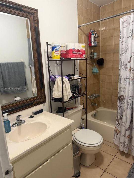 En Venta: $292,000 (2 camas, 2 baños, 856 Pies cuadrados)