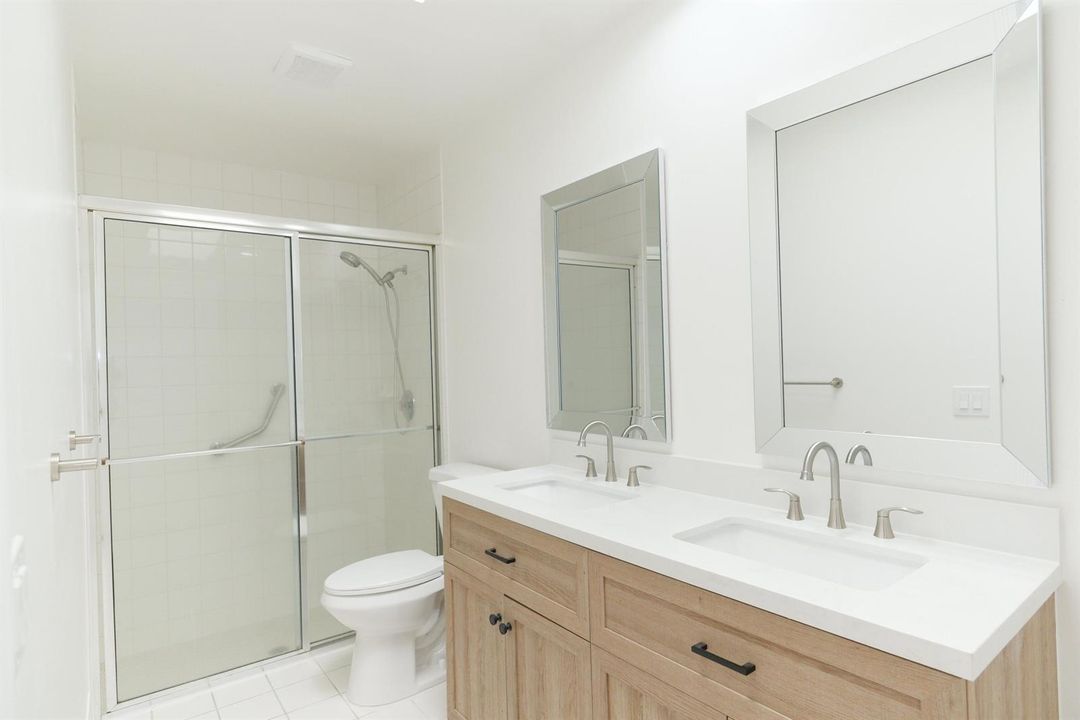 11_Primary_Bathroom_As_Is