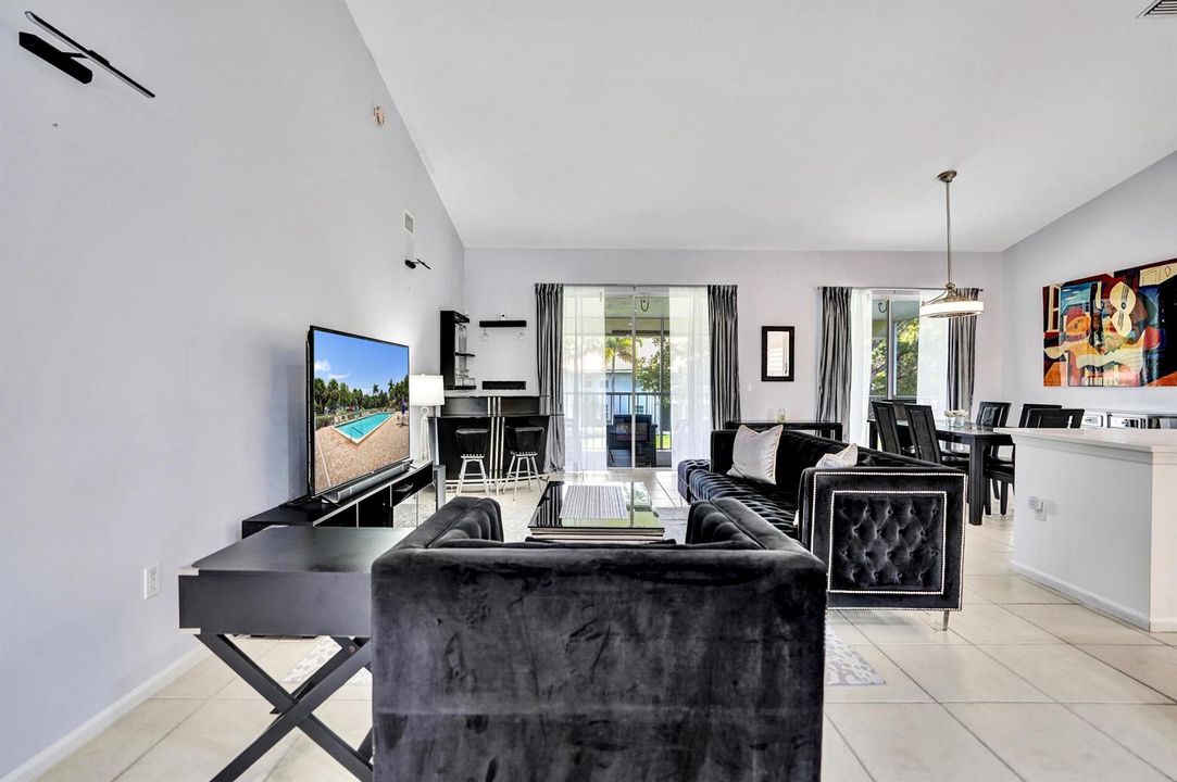 7669 Springwater - 19