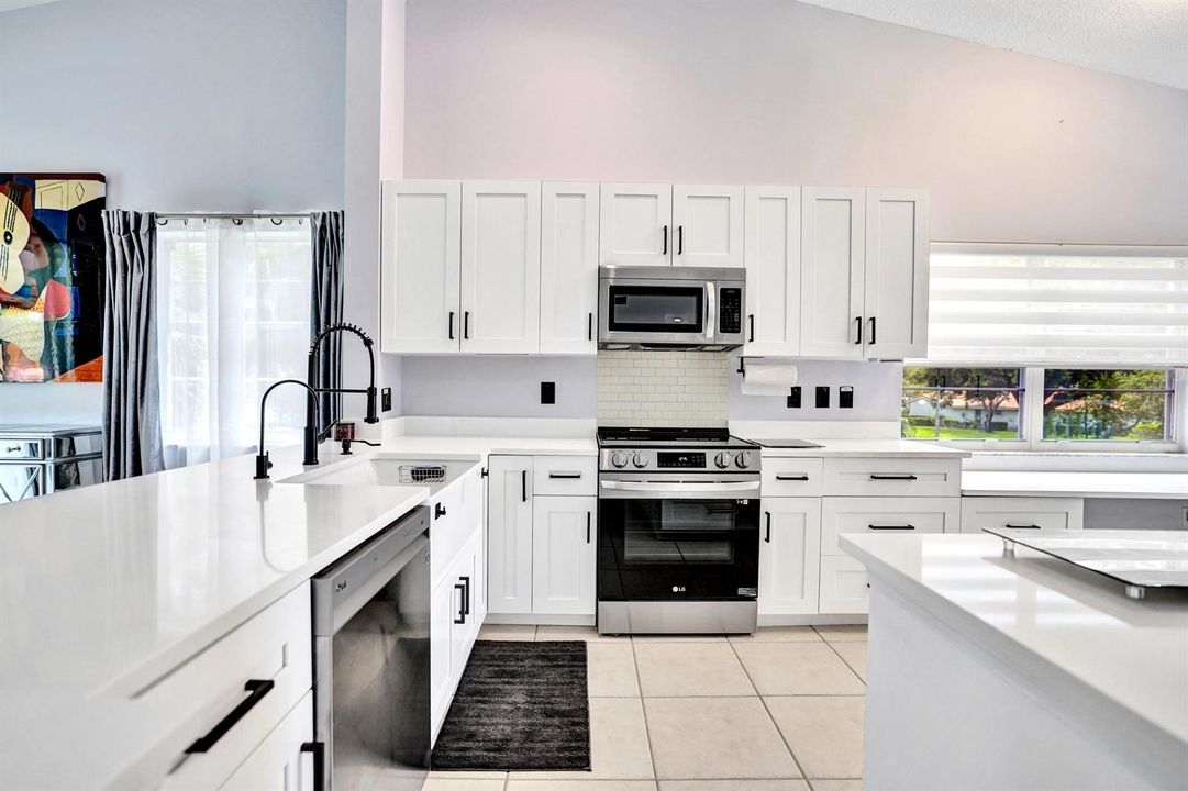 7669 Springwater - 33