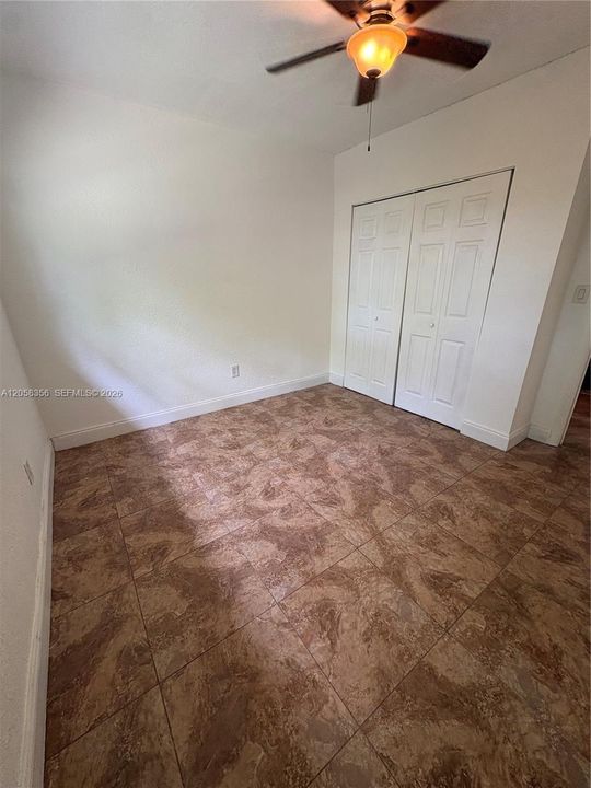For Rent: $1,900 (1 beds, 1 baths, 560 Square Feet)