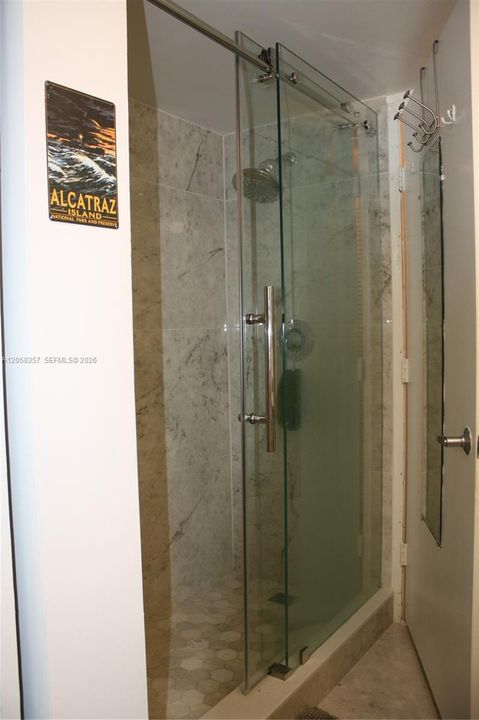 En Renta: $4,900 (1 camas, 1 baños, 1044 Pies cuadrados)